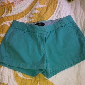 Size 6 J. Crew 3” chino shorts
